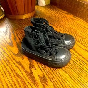 Black Converse‎ Sneakers 5c